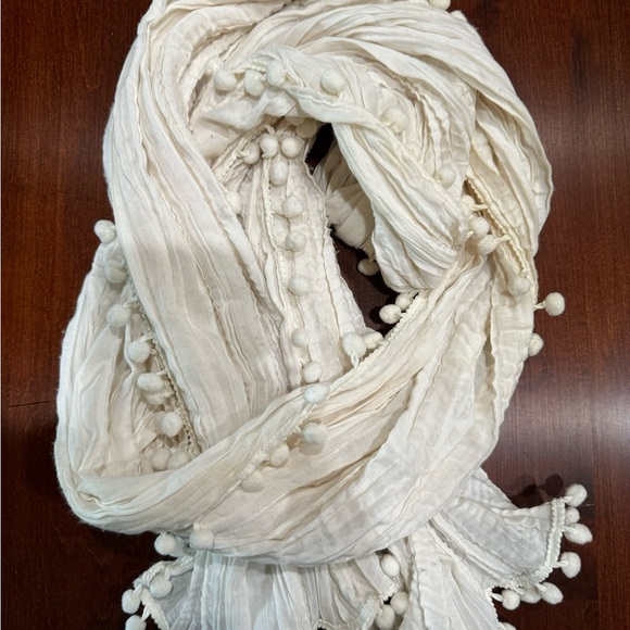 Cream Pom Pom scarf - Picture 3 of 6